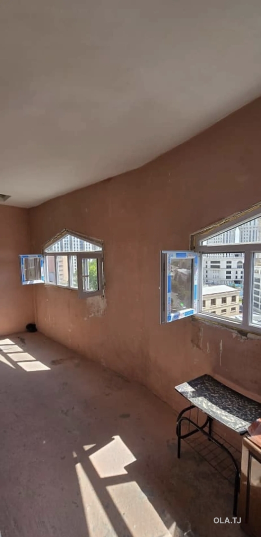 1 комнатная квартира, 10 этаж, 55 м²