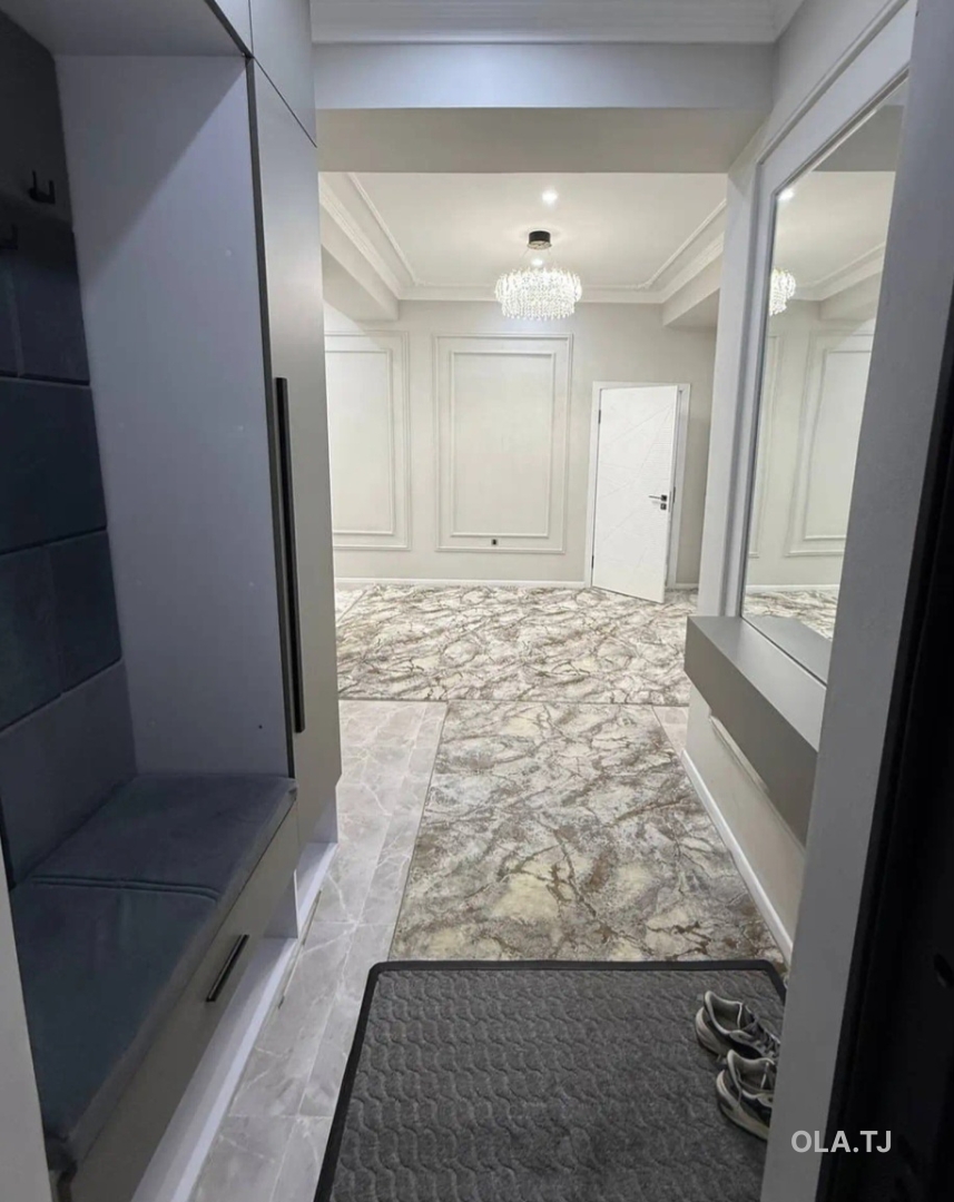 4 комнатная квартира, 16, 123 м²