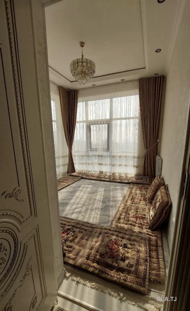 3 комнатная квартира, 6 этаж, 74 м²
