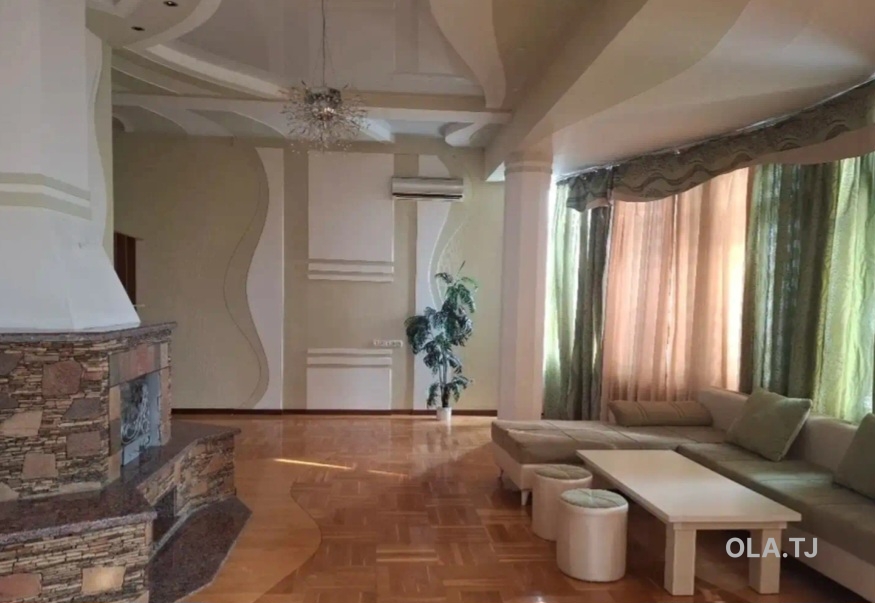 4 комнатная квартира, 5 этаж, 200 м²