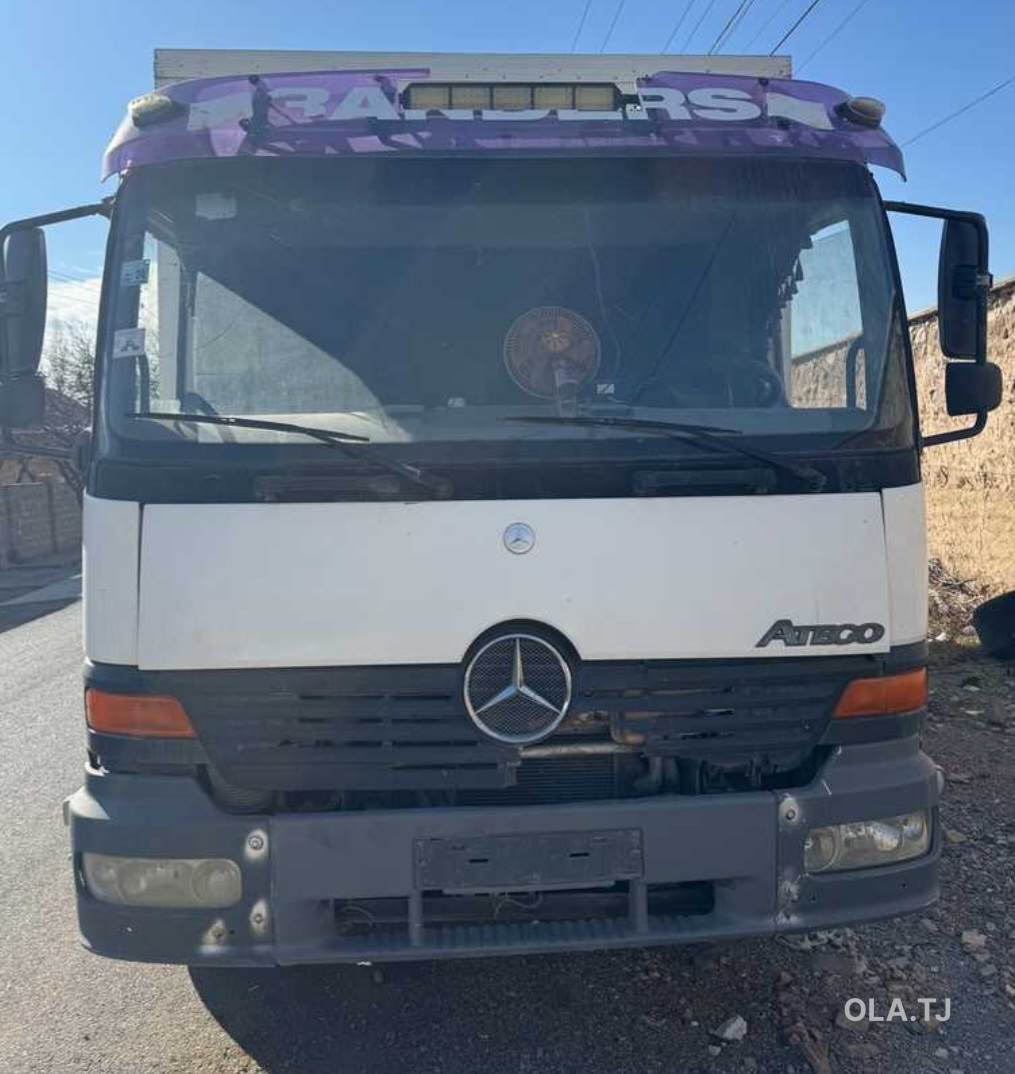Бортовой грузовик Mercedes-Benz Atego, 2000