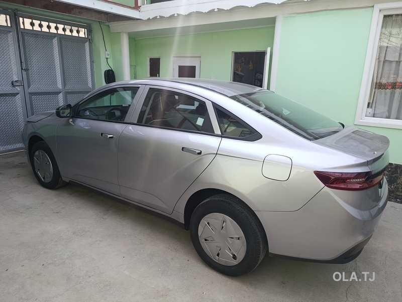 Geely Emgrand,  2024