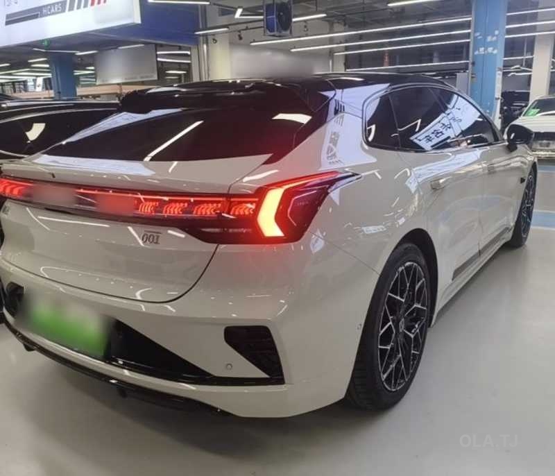 Zeekr 001,  2026