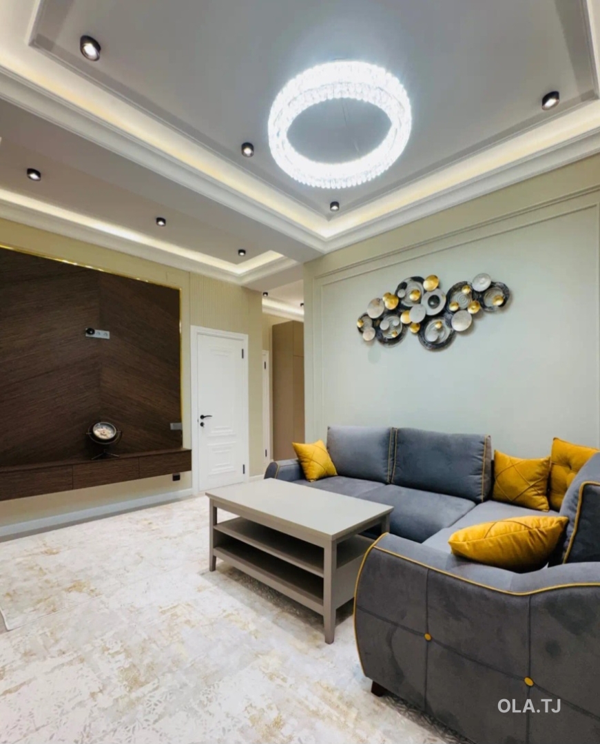 4 комнатная квартира, 3, 88 м²