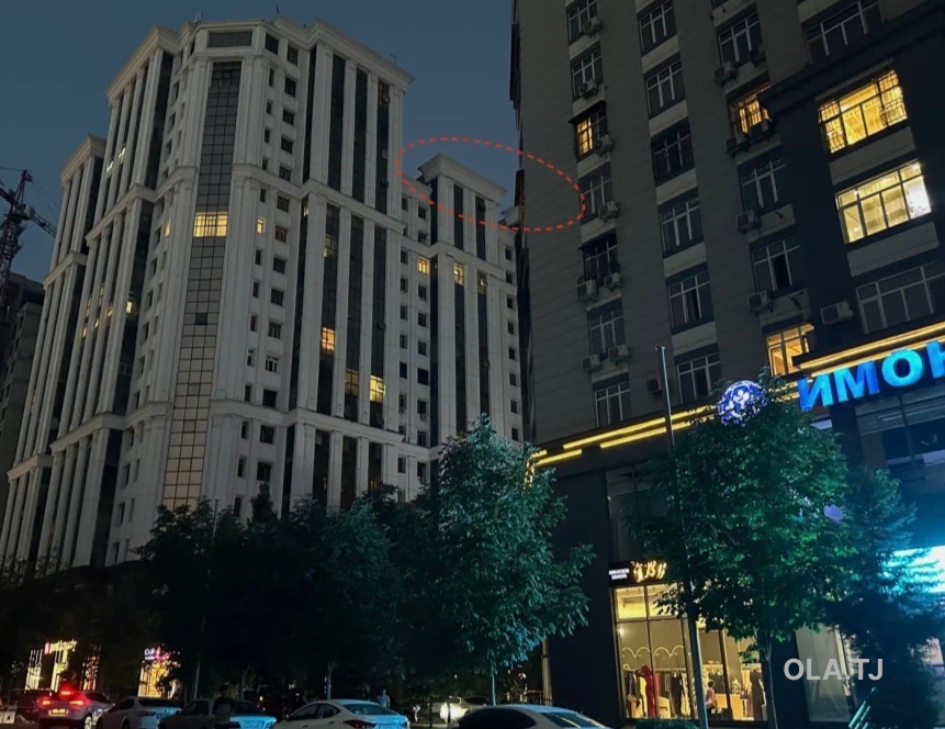 4 комнатная квартира, 16, 155 м²