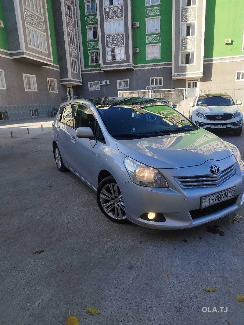 Toyota Verso,  2010