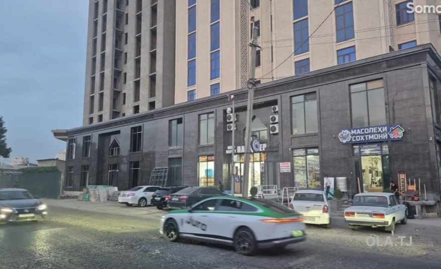 Помещение под свободное назначение, 740м², Чорахаи бозори Ҷалҷам