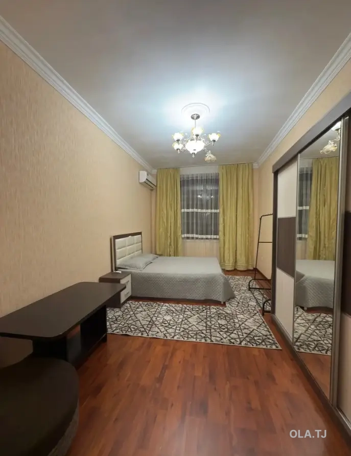 4 комнатная квартира, 5 этаж, 140 м²