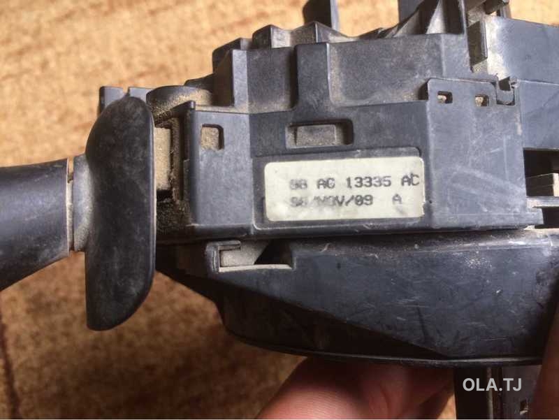 Переключатель подрулевой от Ford Focus