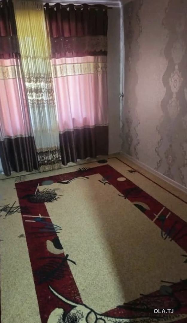 3 комнатная квартира, 2 этаж, 80 м²