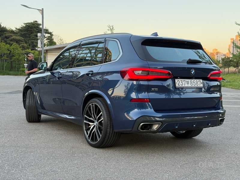 BMW X5,  2019