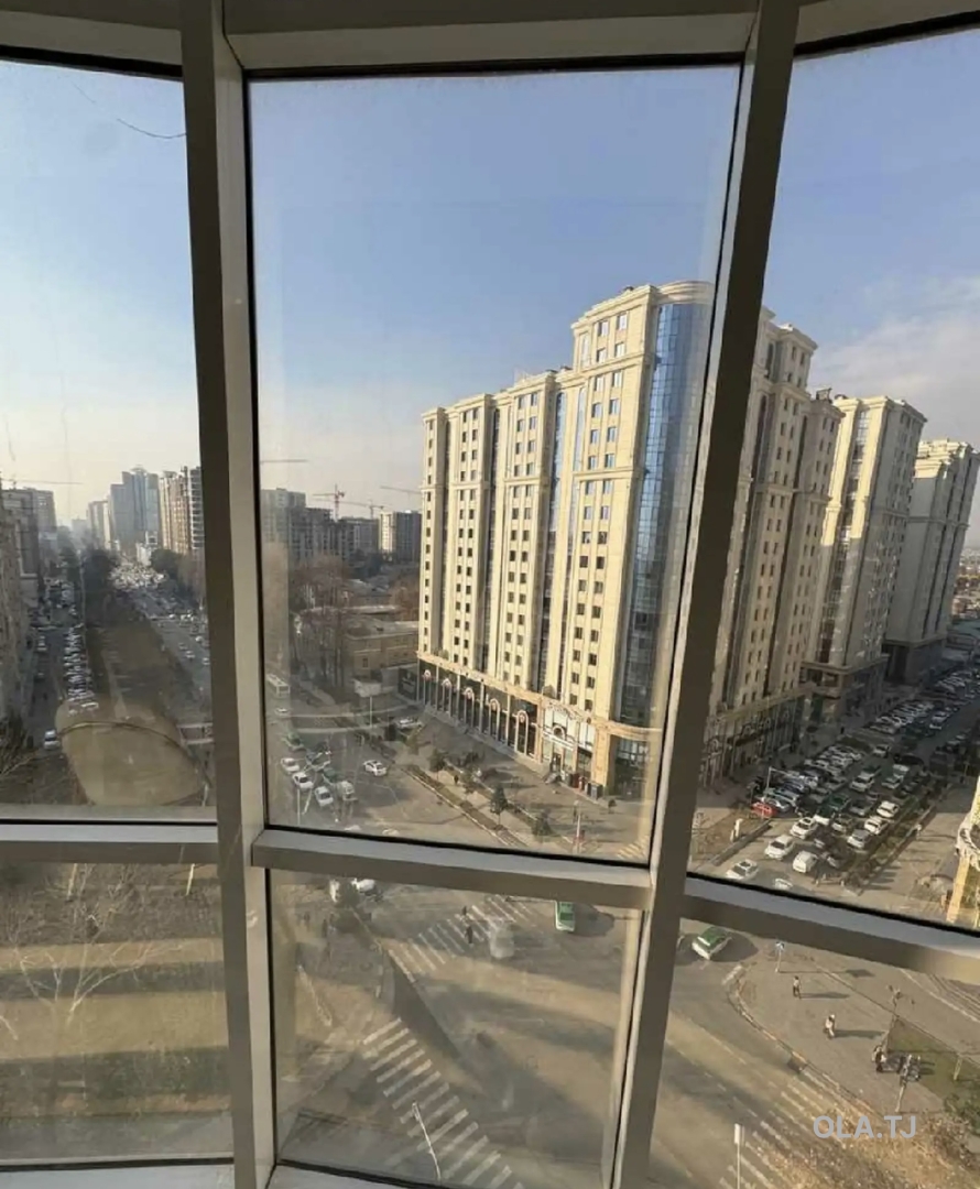 3 комнатная квартира, 10 этаж, 120 м²