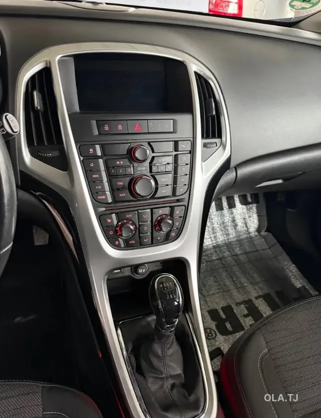 Opel Astra J,  2014