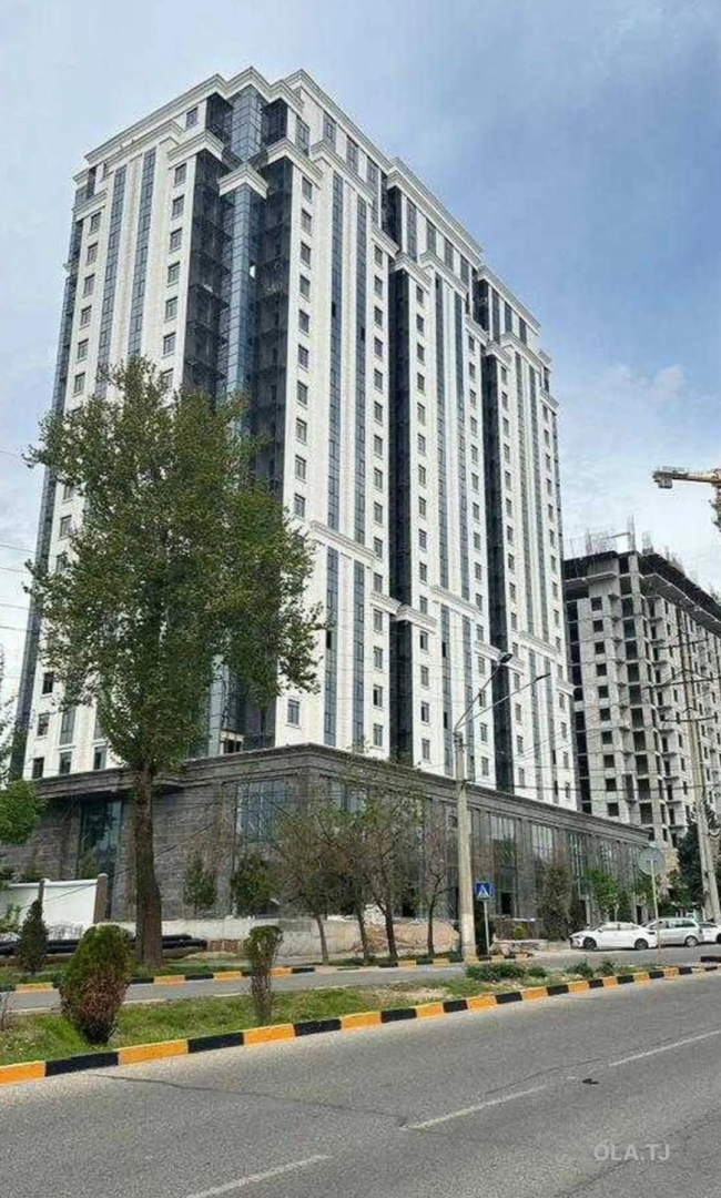 3 комнатная квартира, 9 этаж, 105 м²