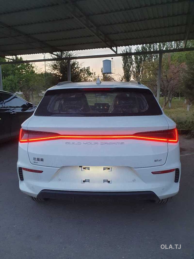 BYD E2,  2025