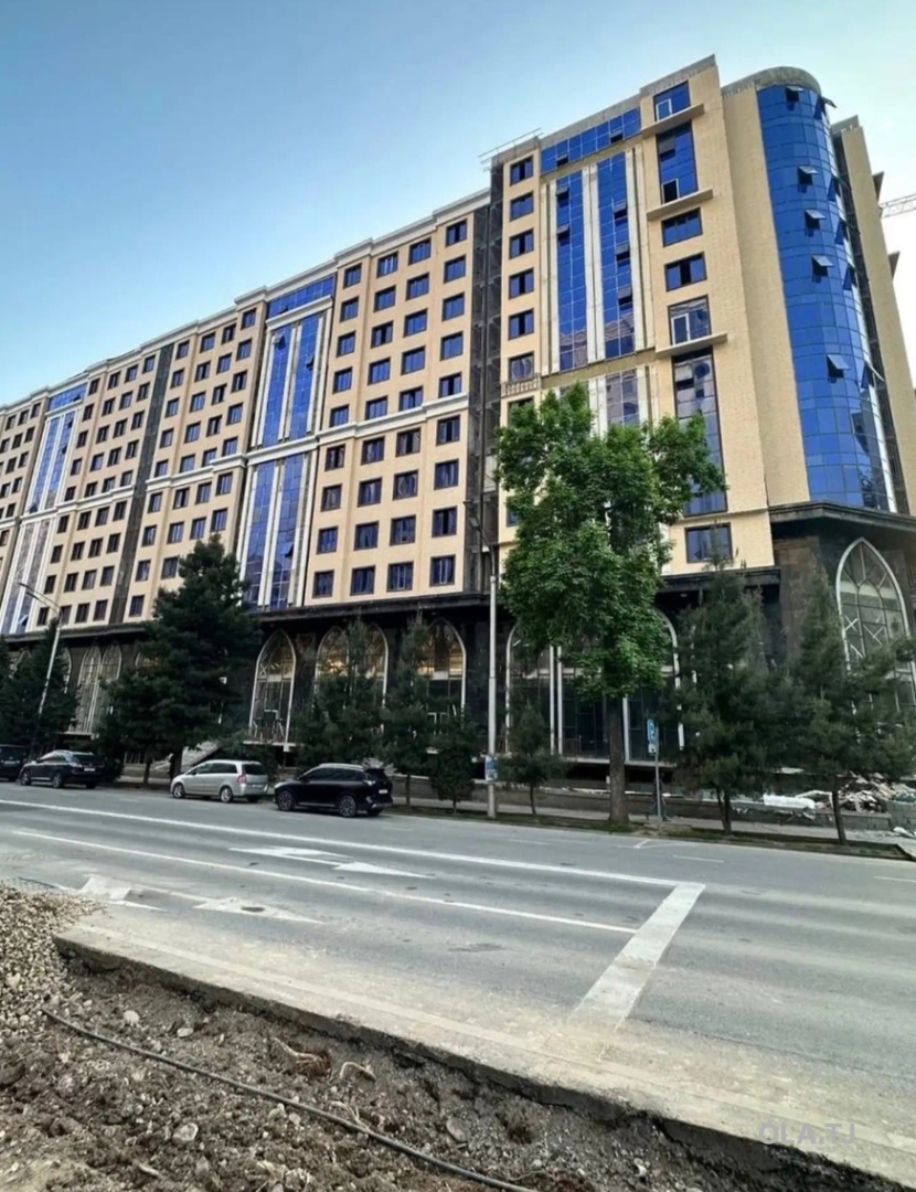 Помещение под свободное назначение, 183м², Шохмансур, Зеленый базар, Лохути премиум