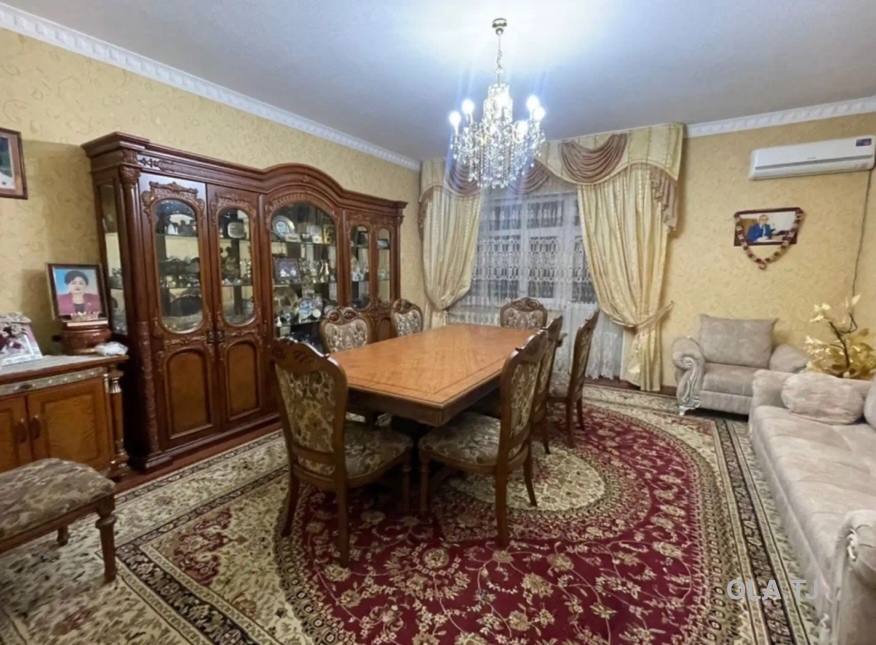 4 комнатная квартира, 2, 110 м²