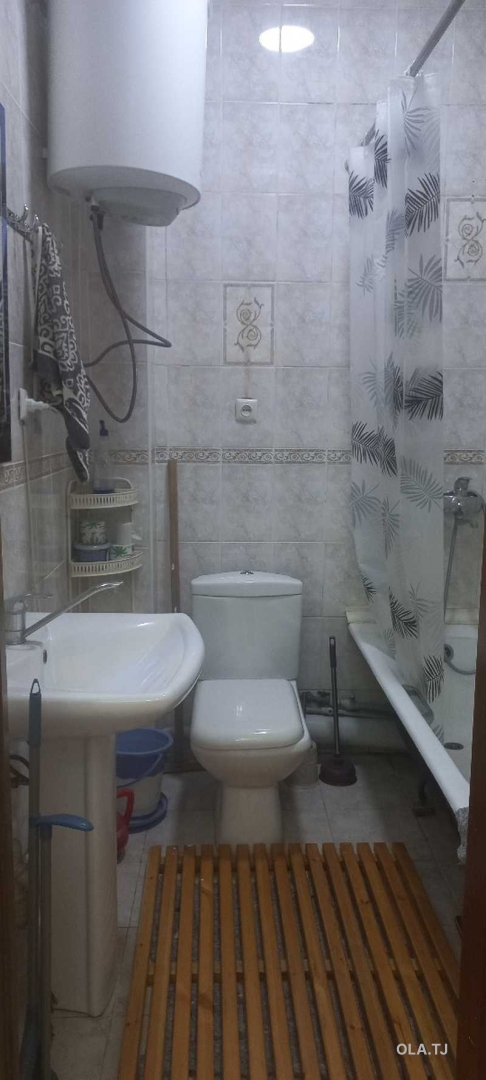 3 комнатная квартира, 8 этаж, 74 м²