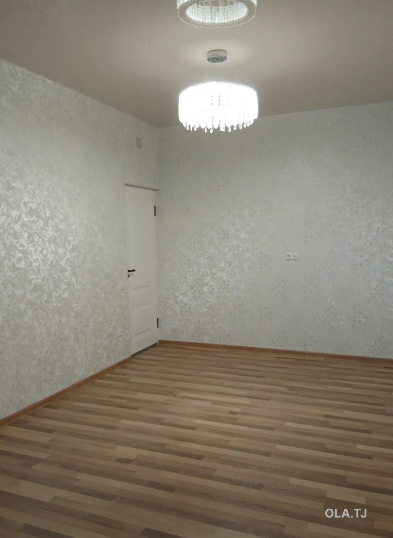 4 комнатная квартира, 8, 95 м²