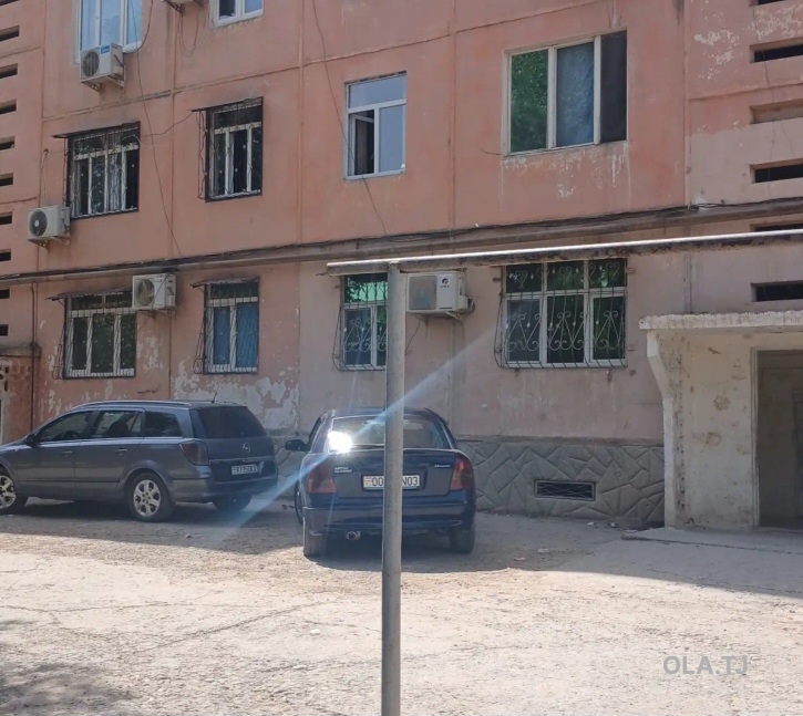 3 комнатная квартира, 2 этаж, 72 м²