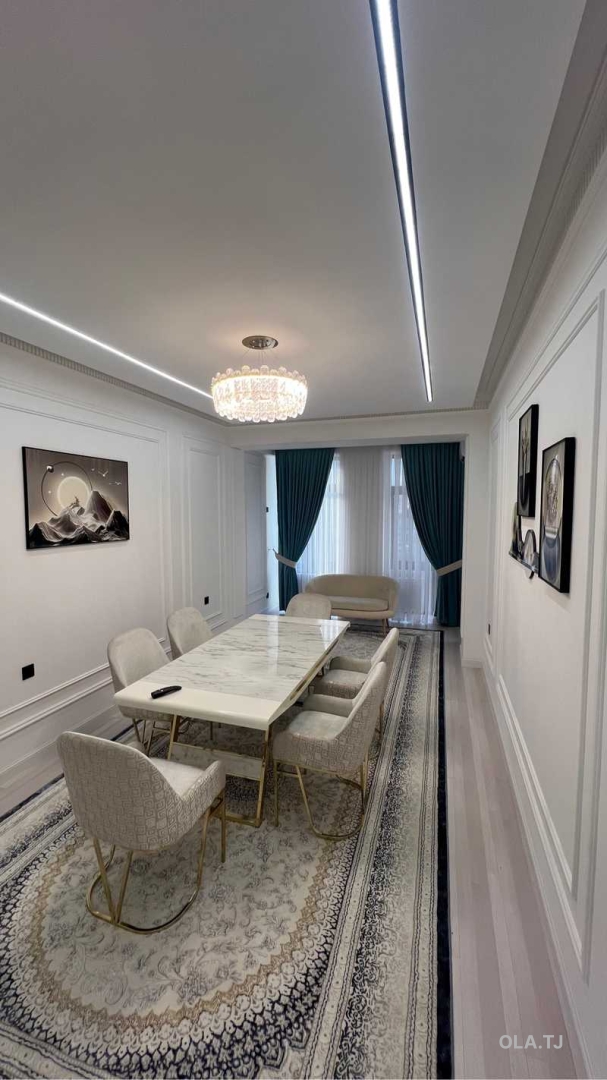 2 комнатная квартира, 8 этаж, 80 м²