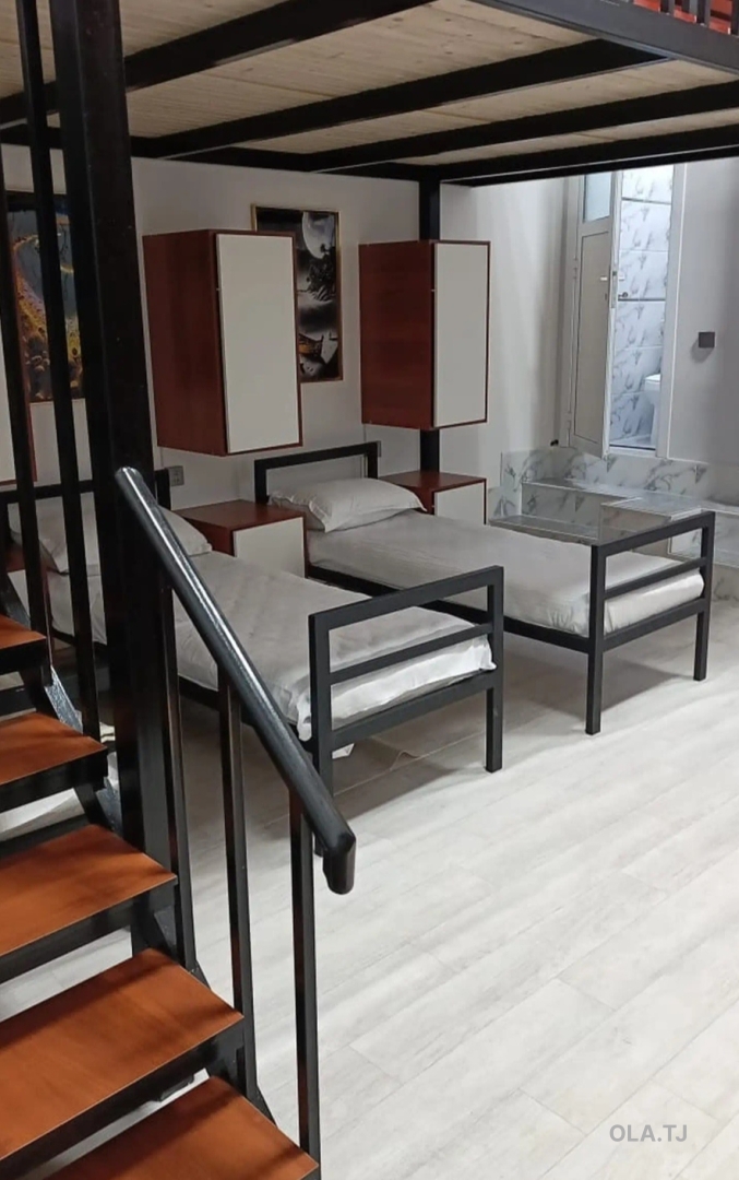 6 комнатная квартира, 1 этаж, 33 м²