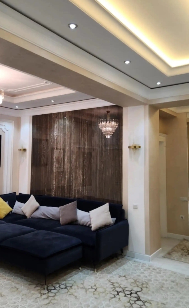 5 комнатная квартира, 5 этаж, 166 м²