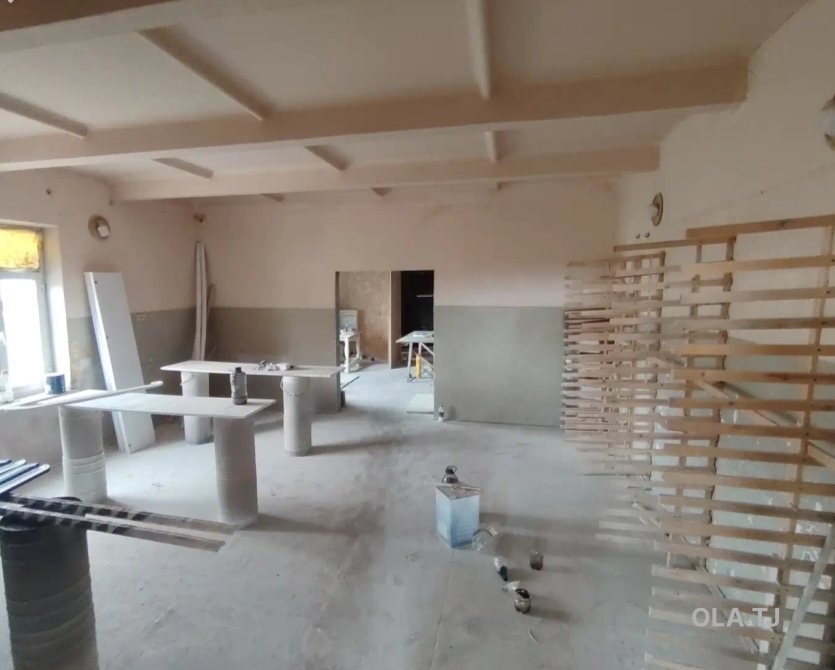 Офис в аренду, В бизнес-центре, 100 м²