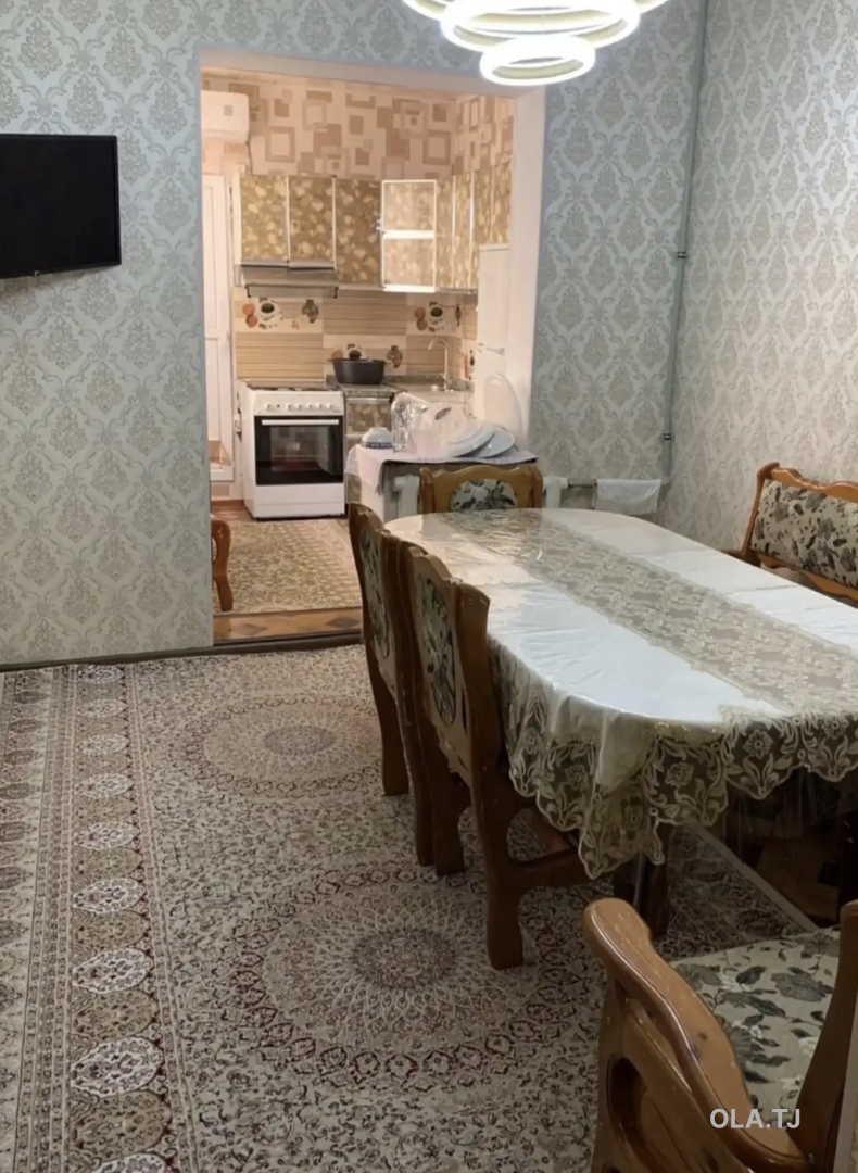 2 комнатная квартира, 8 этаж, 70 м²