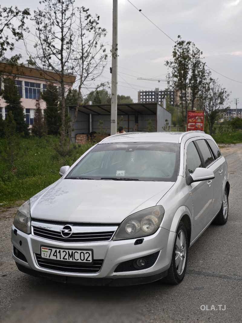 Opel Astra H,  2010