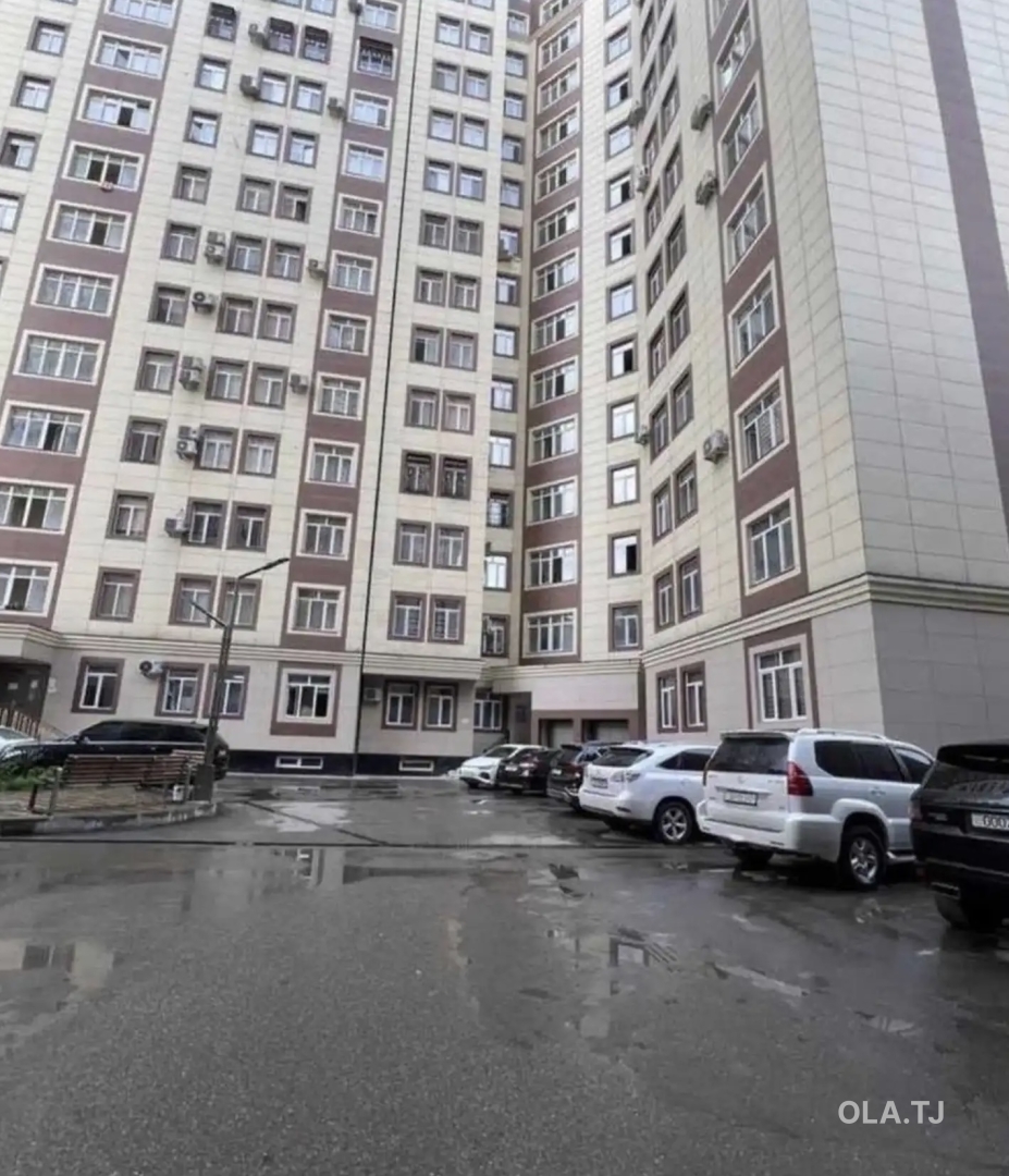 3 комнатная квартира, 13 этаж, 43 м²