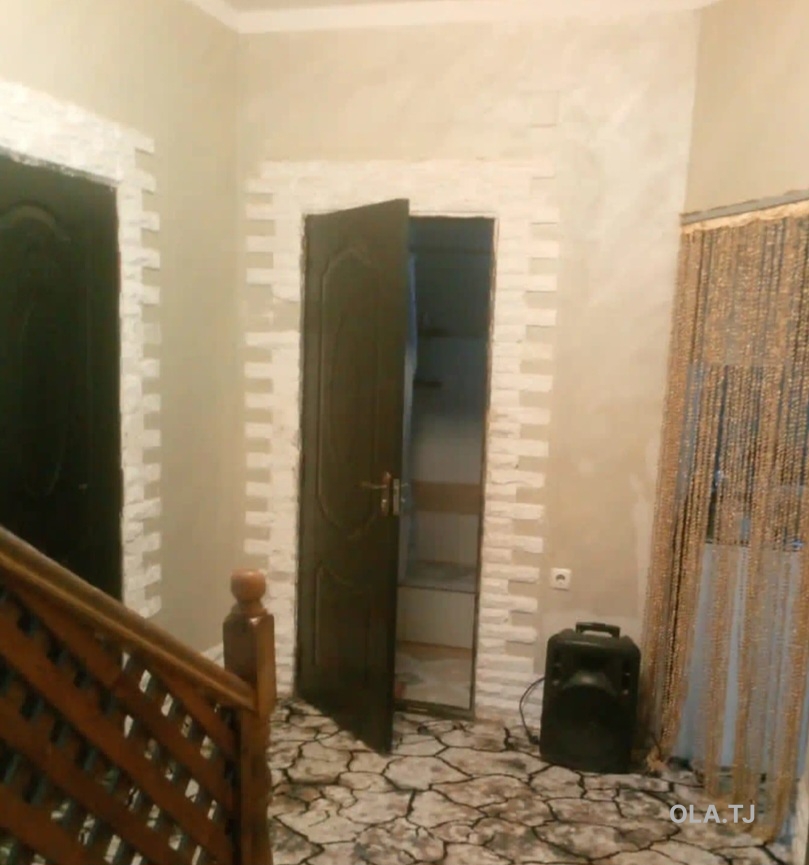 6 комнатная квартира, 1 этаж,