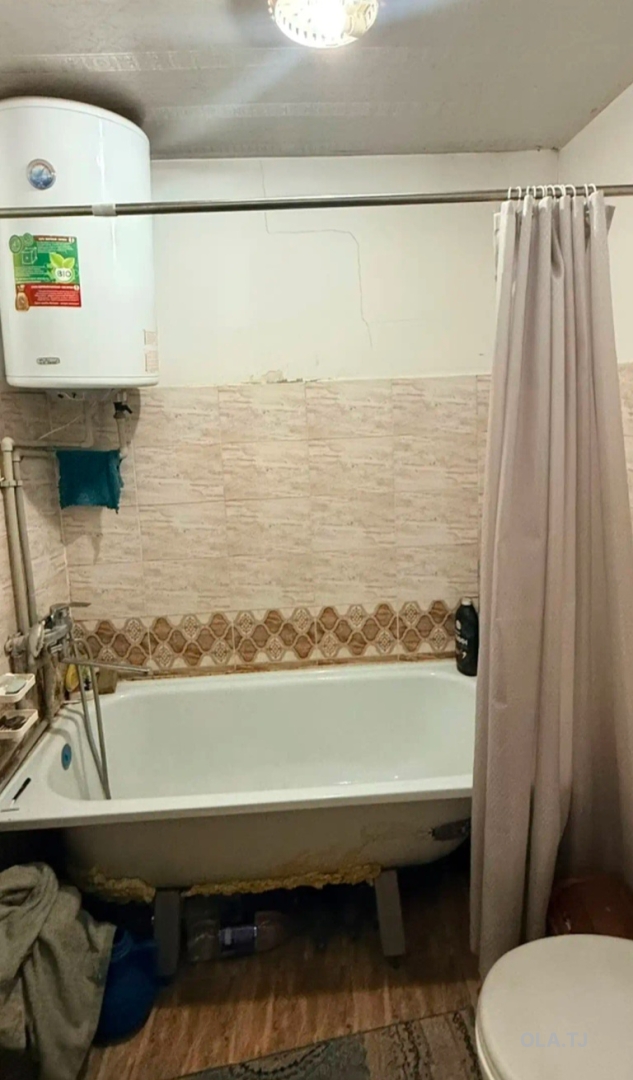 Комната в 2 комнатной квартире, 4/,