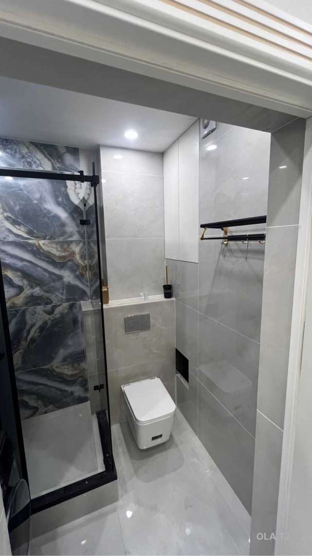 2 комнатная квартира, 8 этаж, 80 м²