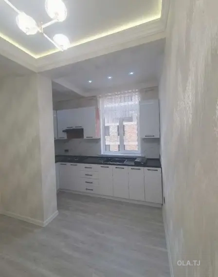 4 комнатная квартира, 8 этаж, 85 м²