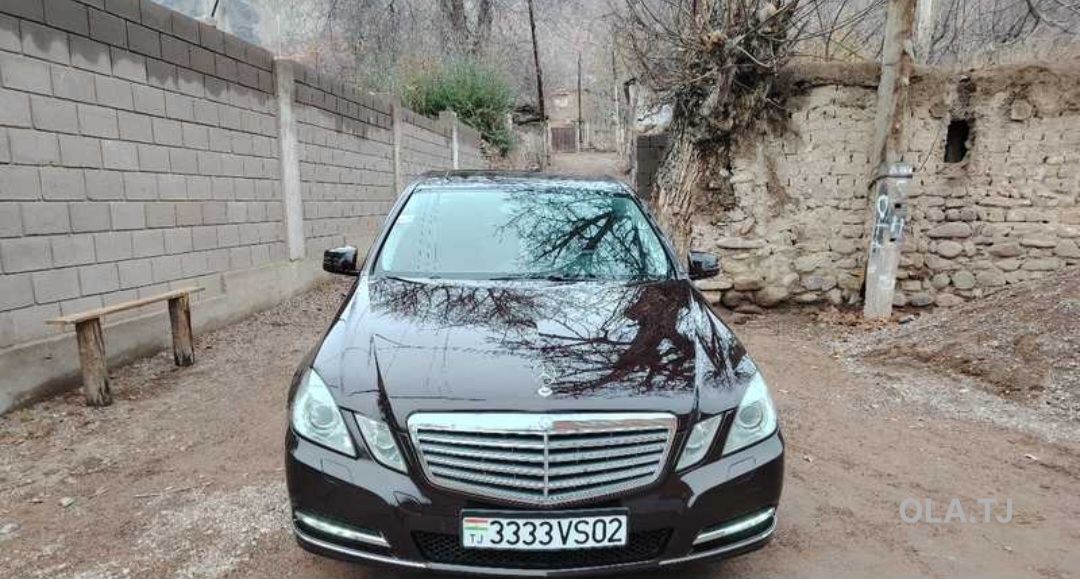 Mercedes-Benz E-Класс,  2011