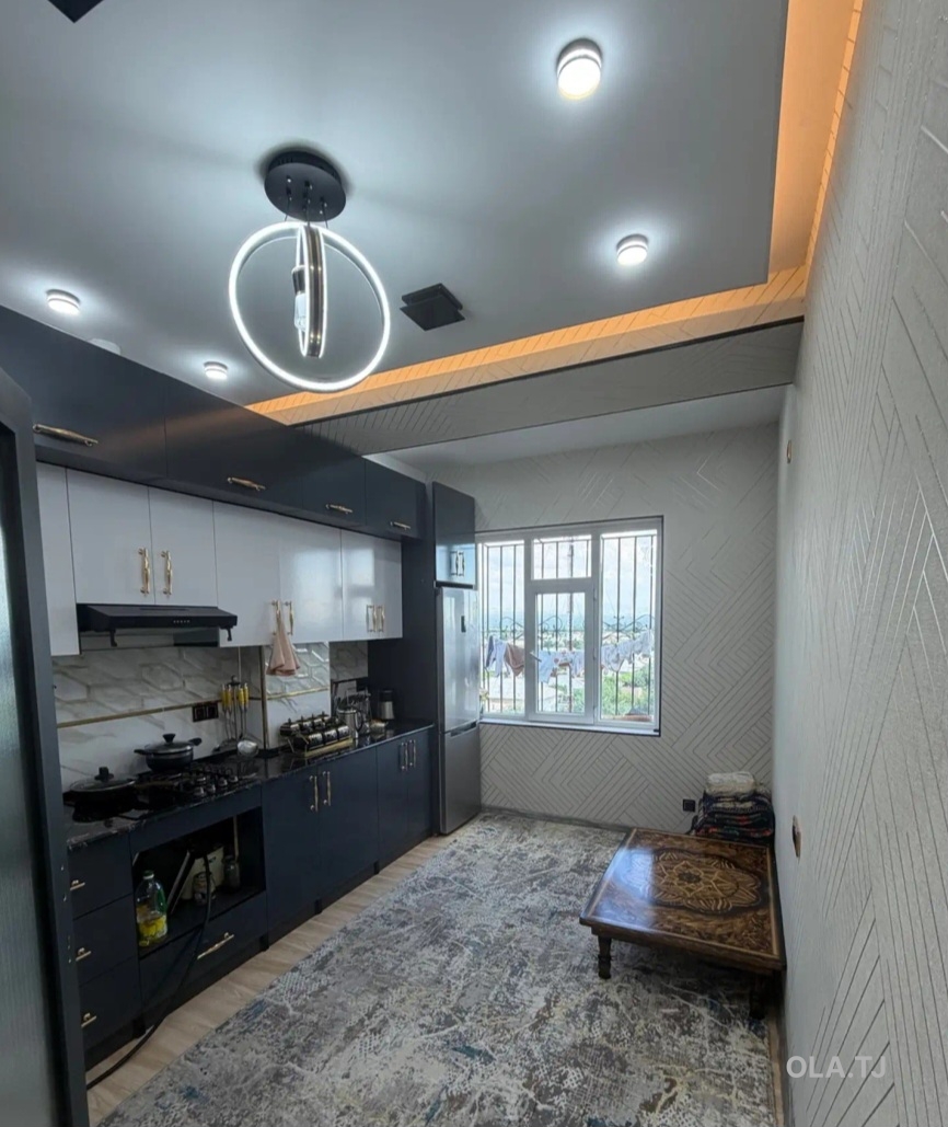 4 комнатная квартира, 5, 100 м²