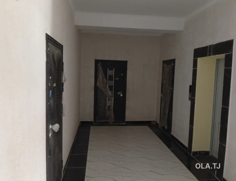 4 комнатная квартира, 10, 180 м²