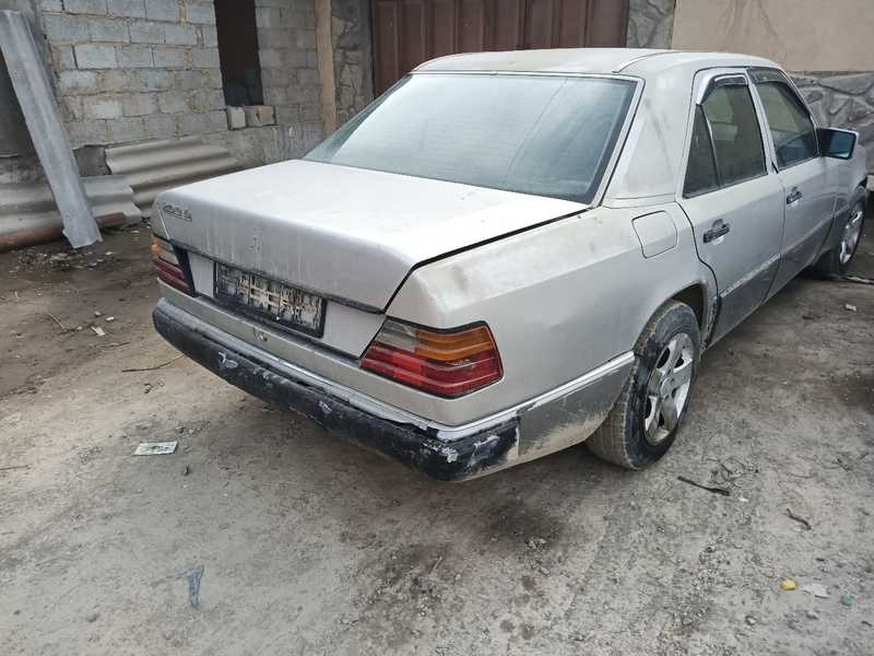 Mercedes-Benz W124,  1992