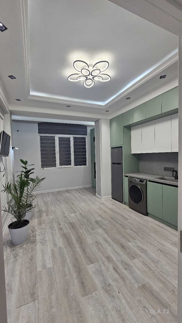 2 комнатная квартира, 8 этаж, 80 м²