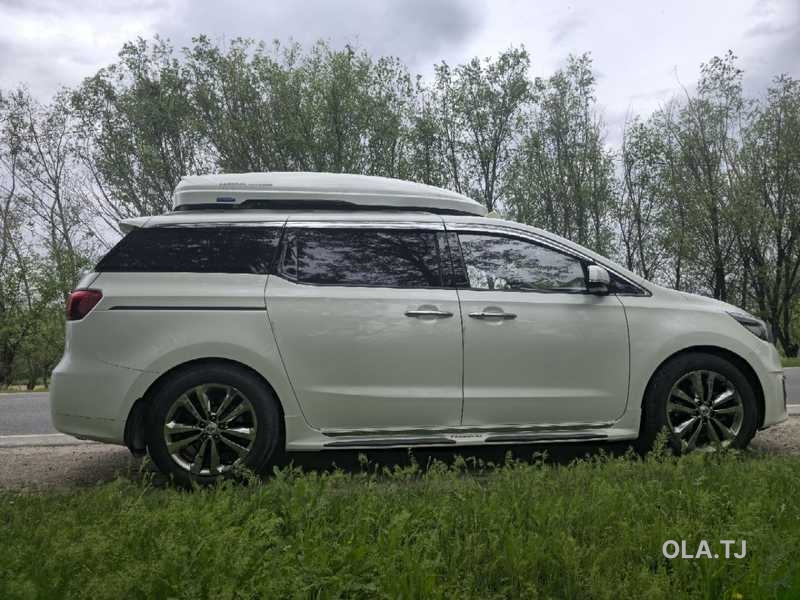 Kia Carnival,  2017