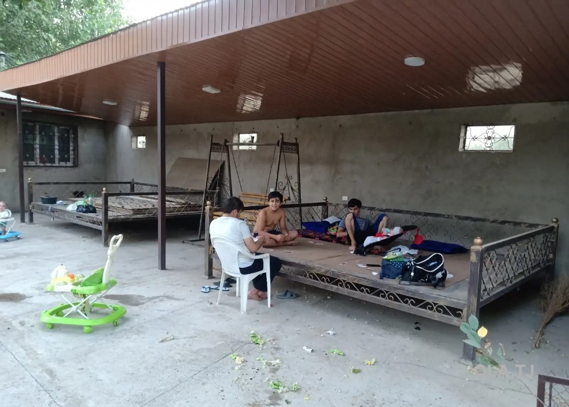 Дача, 4 комнат, 2 эт