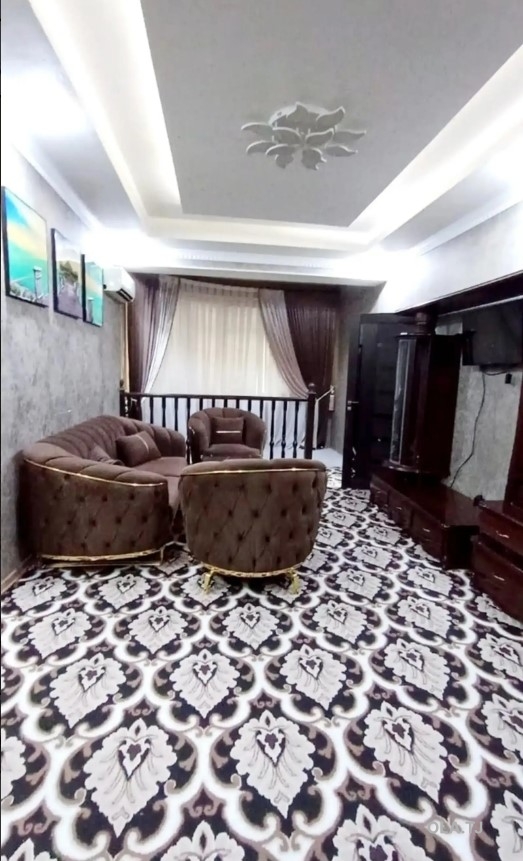 3 комнатная квартира, 1 этаж, 90 м²
