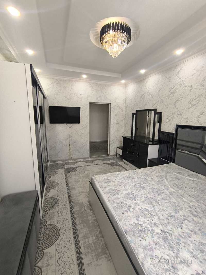2 комнатная квартира, 13 этаж, 80 м²