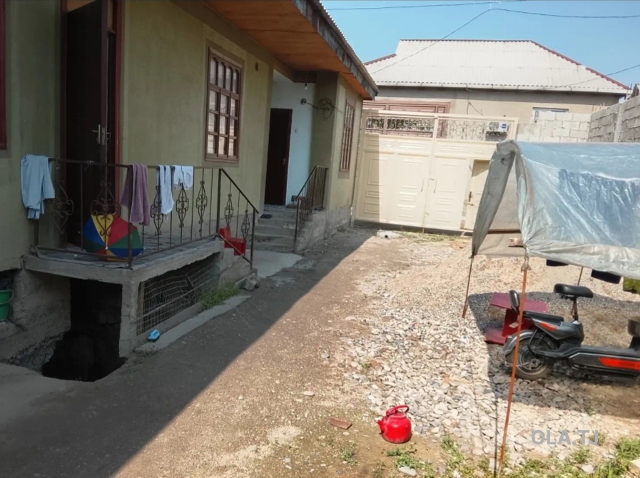 4 комнатная квартира, 1, 5 м²