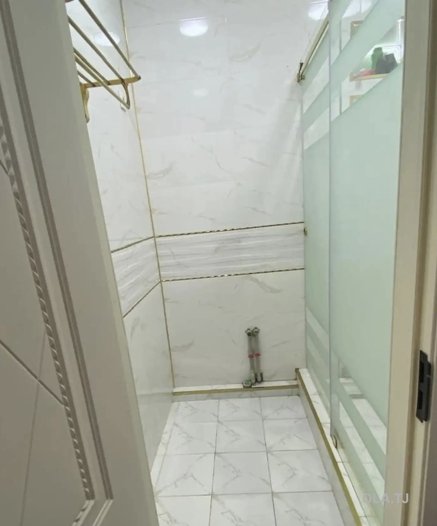 3 комнатная квартира, 8 этаж, 103 м²