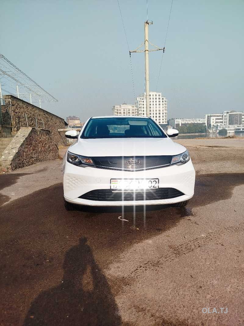 Geely Emgrand,  2024