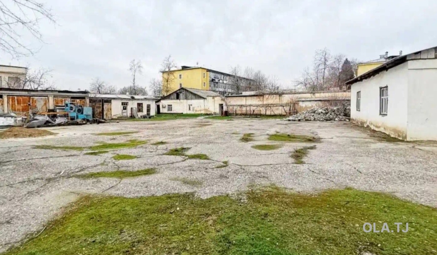 Помещение под свободное назначение, 3000м², Фирдавси