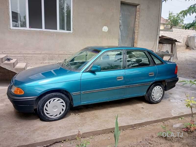 Opel Astra F,  1992