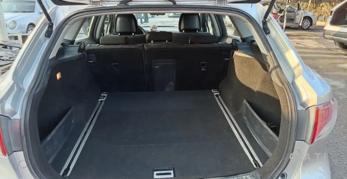 Toyota Avensis,  2009